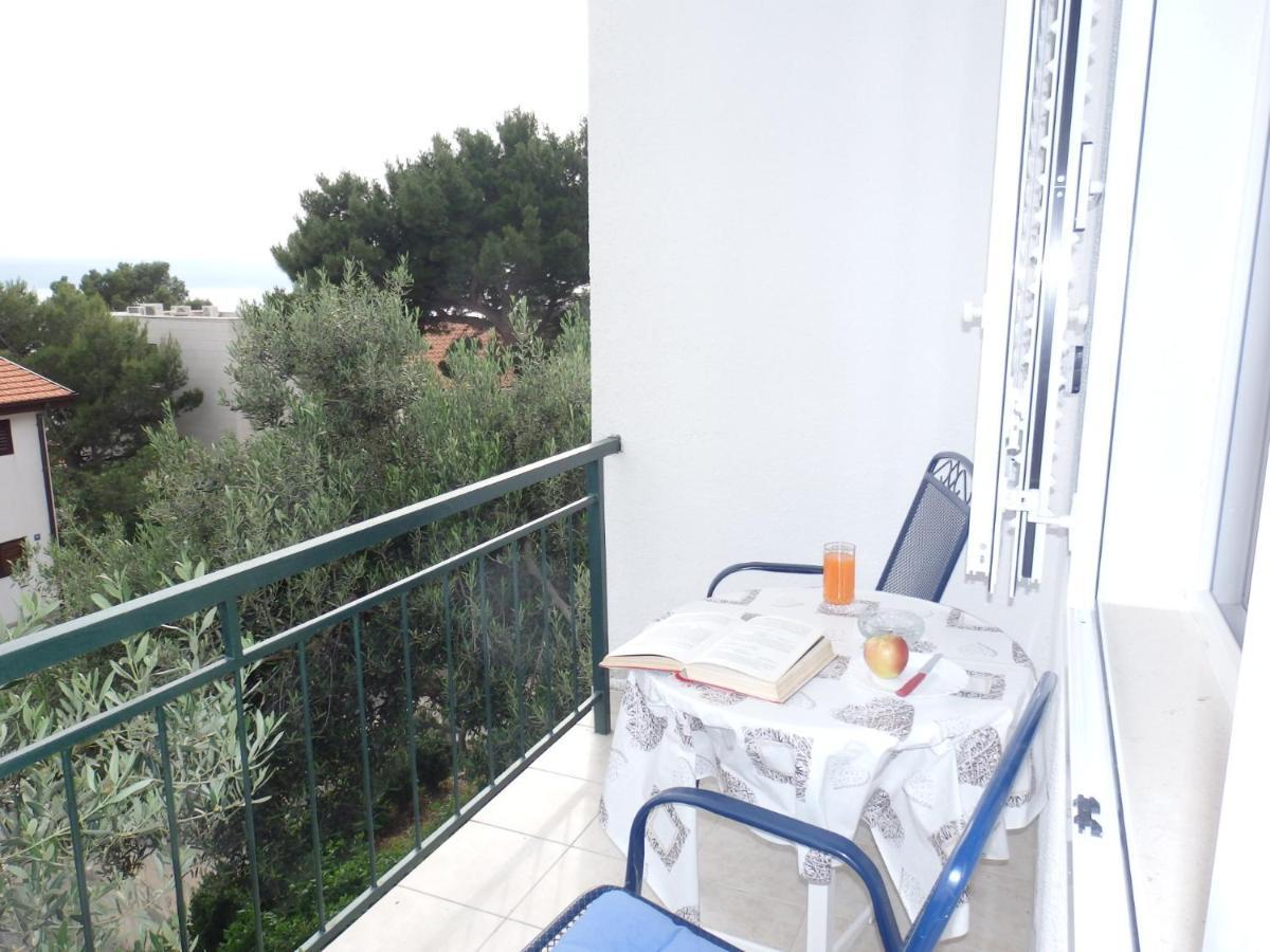 Apartmani Stipan Brela Exteriör bild