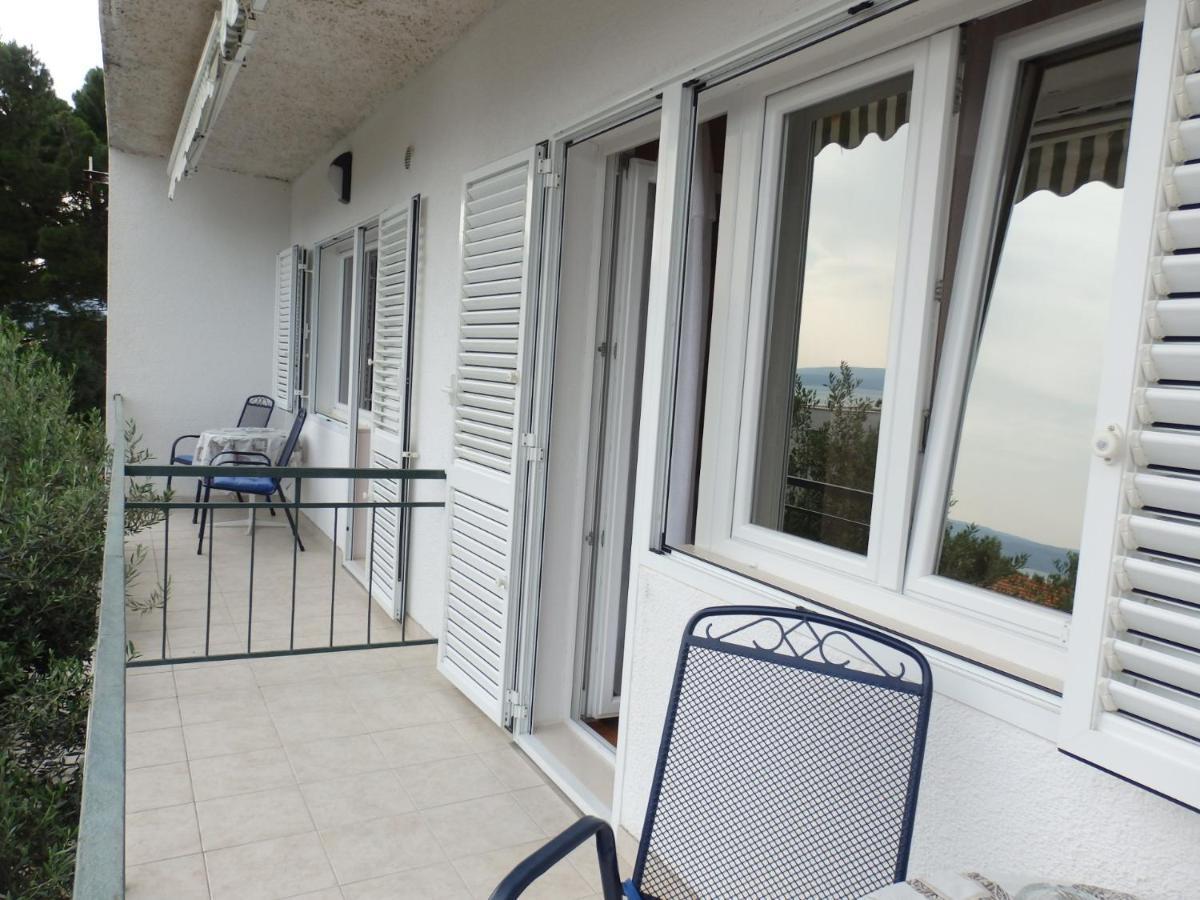 Apartmani Stipan Brela Exteriör bild